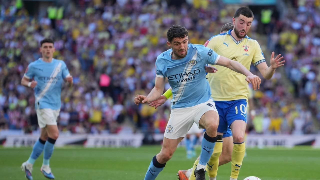 Mateo Kovacic Bisa Pulang ke Inter Milan, tapi Ada Syarat yang Harus Dipenuhi Mateo Kovacic Bisa Pulang ke Inter Milan, tapi Ada Syarat yang Harus Dipenuhi