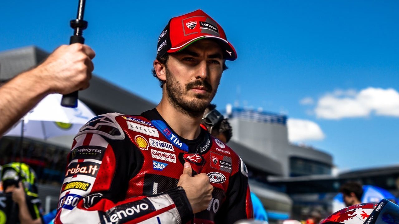 Gagal Finis di MotoGP Spanyol 2026 Akibat Kendala Rem, Pecco Bagnaia Tekad Belajar dari Alex Marquez Gagal Finis di MotoGP Spanyol 2026 Akibat Kendala Rem, Pecco Bagnaia Tekad Belajar dari Alex Marquez