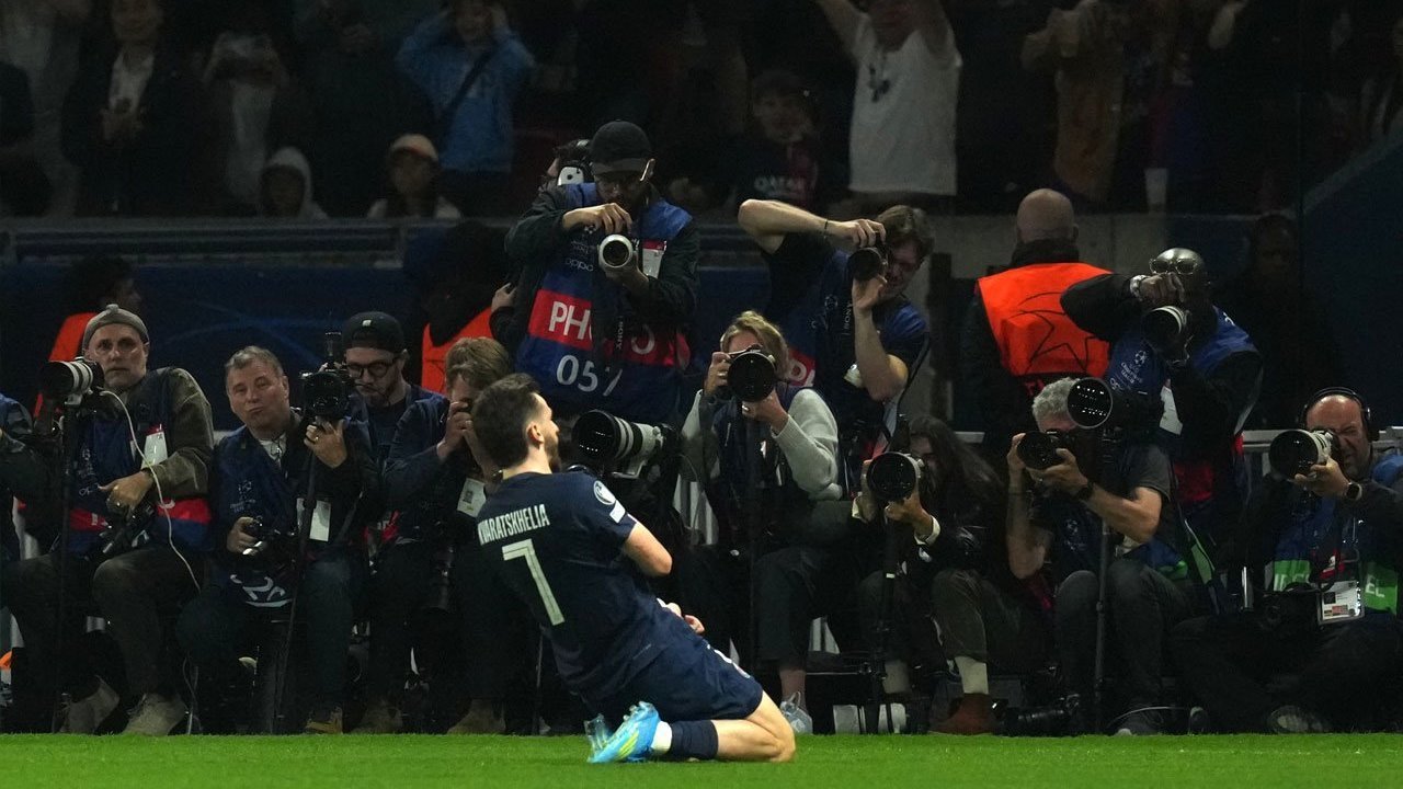 Khvicha Kvaratskhelia, Motor Permainan PSG yang Bisa Jadi Penentu di Final Liga Champions Khvicha Kvaratskhelia, Motor Permainan PSG yang Bisa Jadi Penentu di Final Liga Champions