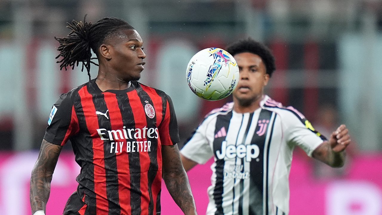Hasil Milan vs Juventus: Peluang Bertebaran, Laga Ketat di San Siro Berakhir 0-0 Hasil Milan vs Juventus: Peluang Bertebaran, Laga Ketat di San Siro Berakhir 0-0