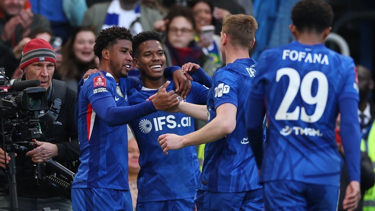 11 Catatan Memalukan Chelsea