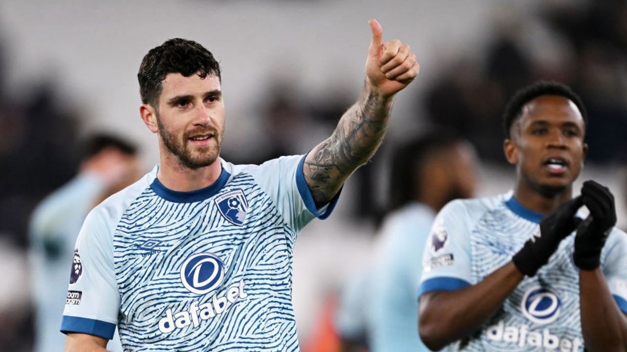 Perkokoh Tembok Pertahanan, Manchester United Incar Bintang Bournemouth Ini Perkokoh Tembok Pertahanan, Manchester United Incar Bintang Bournemouth Ini