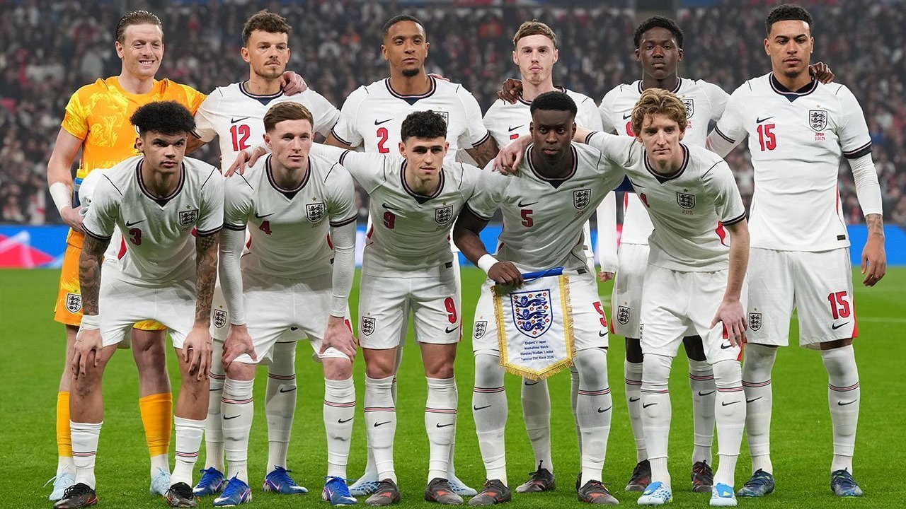 Totalitas! Timnas Inggris Bawa Kasur dan Bantal Sendiri ke Piala Dunia 2026 Demi Bisa Tidur Nyenyak Totalitas! Timnas Inggris Bawa Kasur dan Bantal Sendiri ke Piala Dunia 2026 Demi Bisa Tidur Nyenyak