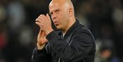 Arne Slot Diam-Diam Minta Liverpool Rekrut Bek Napoli Ini