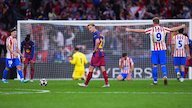 Barcelona Raih 25 Kemenangan Tanpa De Jong, tetapi Fakta Ini Tak Bisa Diabaikan Barcelona Raih 25 Kemenangan Tanpa De Jong, tetapi Fakta Ini Tak Bisa Diabaikan