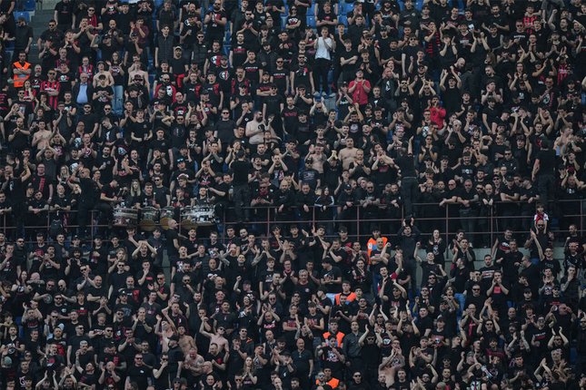 Cemoohan Milanisti Jadi Sorotan Usai Laga