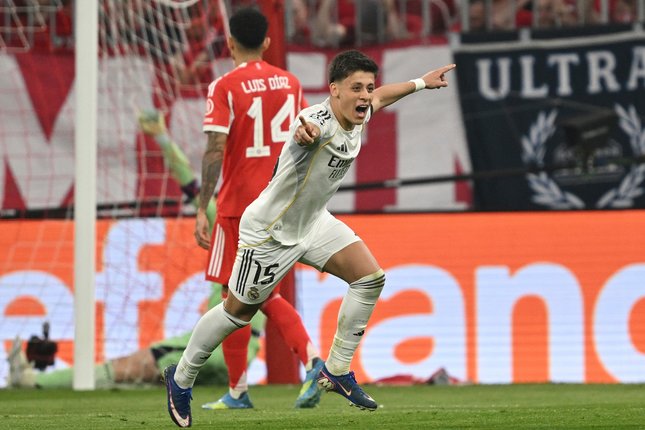 Arda Guler Sabet Gelar Breakthrough Player of the Year