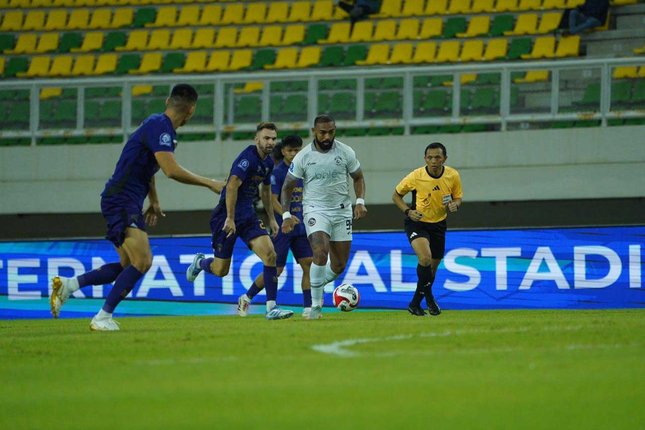 Daftar Susunan Pemain Daftar Susunan Pemain