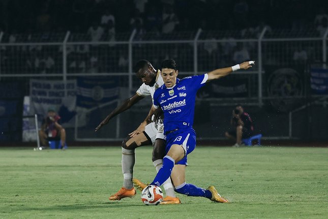 Kritik Tajam Hodak untuk Babak Pertama Kritik Tajam Hodak untuk Babak Pertama