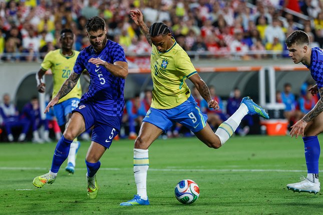 Joao Pedro dan Antony Tak Masuk
