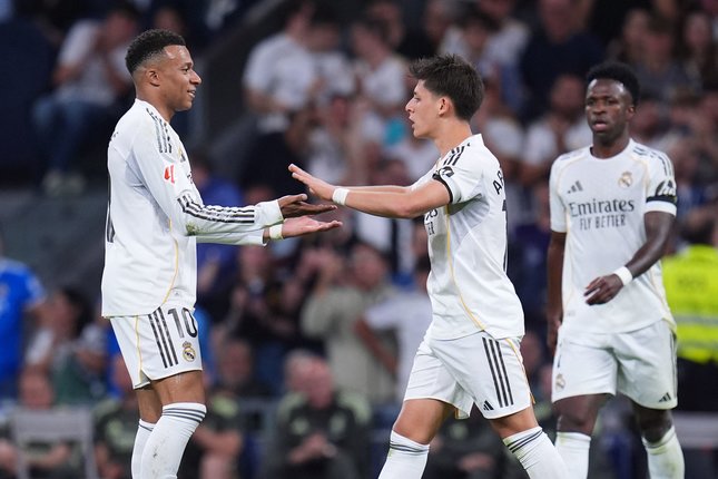 3. Real Madrid Datang di Tengah Krisis Internal