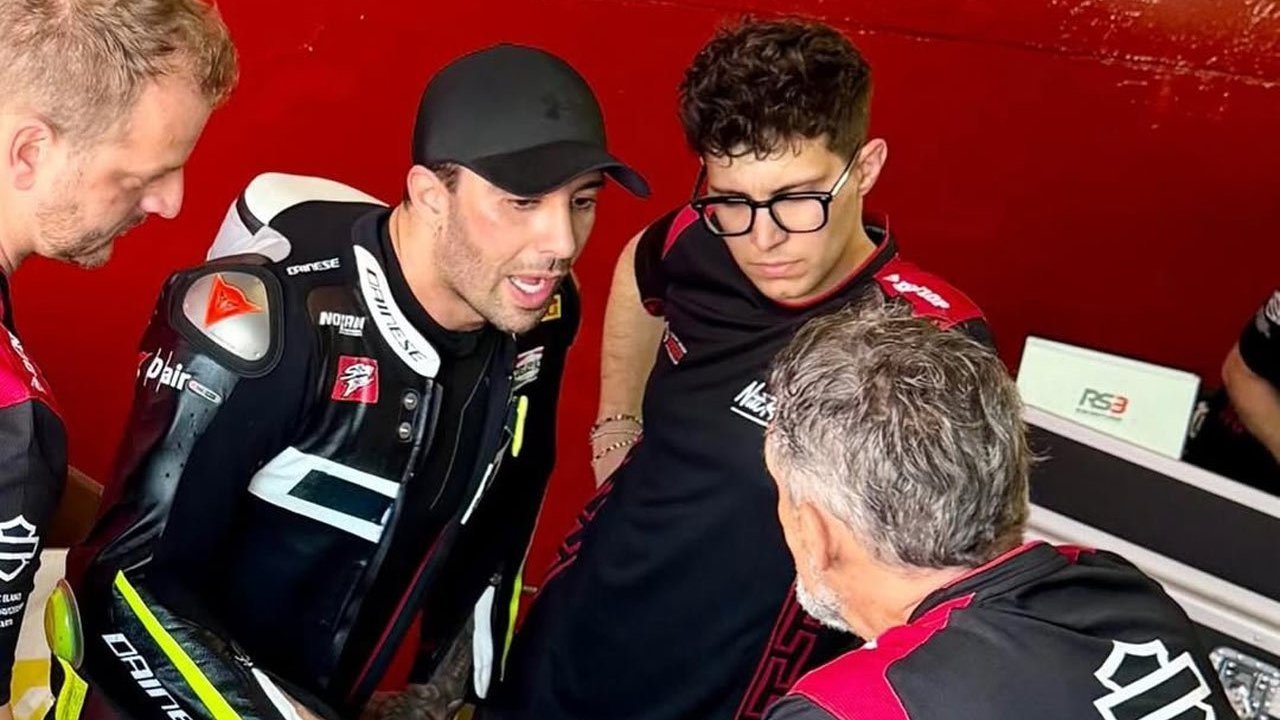 Hasil Race 2 Harley Davidson Bagger World Cup Italia 2026: Andrea Iannone Menang, Dimas Ekky Pratama Masuk Top 5 Hasil Race 2 Harley Davidson Bagger World Cup Italia 2026: Andrea Iannone Menang, Dimas Ekky Pratama Masuk Top 5