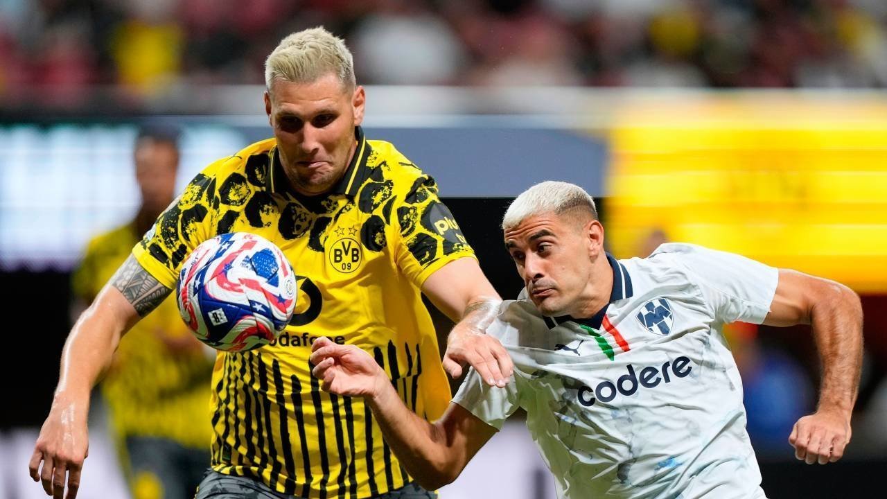 Bek Borussia Dortmund Niklas Sule Putuskan Pensiun di Usia 30 Tahun Bek Borussia Dortmund Niklas Sule Putuskan Pensiun di Usia 30 Tahun