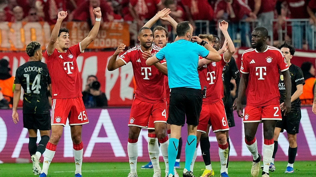 Kontroversi Penalti Bayern Munchen: Mantan Wasit Sebut Keputusan Abaikan Handball Joao Neves Sebagai Lelucon