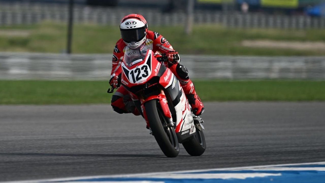 Para Rider Astra Honda Sabet Podium dan Petik Poin Penting di Race 1 Seri 2 ARRC Thailand 2026 Para Rider Astra Honda Sabet Podium dan Petik Poin Penting di Race 1 Seri 2 ARRC Thailand 2026