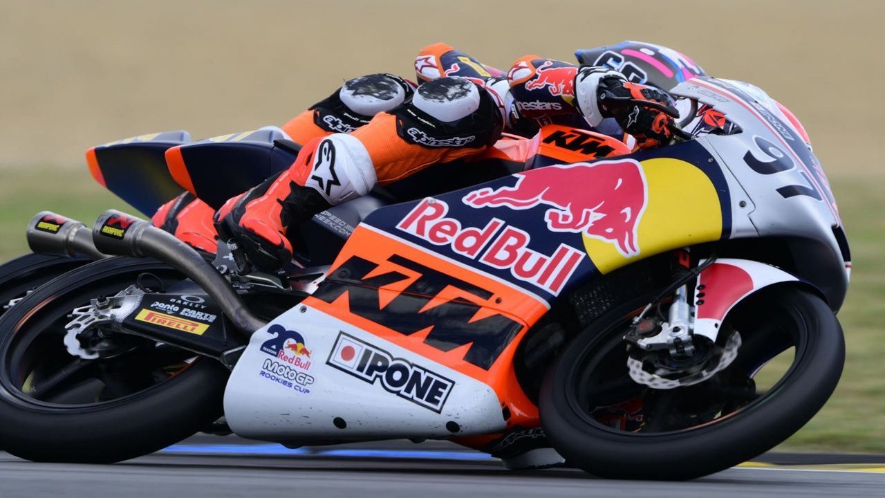 Hasil Race 1 Red Bull Rookies Cup Italia 2026: Ryota Ogiwara Menang, Kiandra Ramadhipa Tembus Top 10 Hasil Race 1 Red Bull Rookies Cup Italia 2026: Ryota Ogiwara Menang, Kiandra Ramadhipa Tembus Top 10
