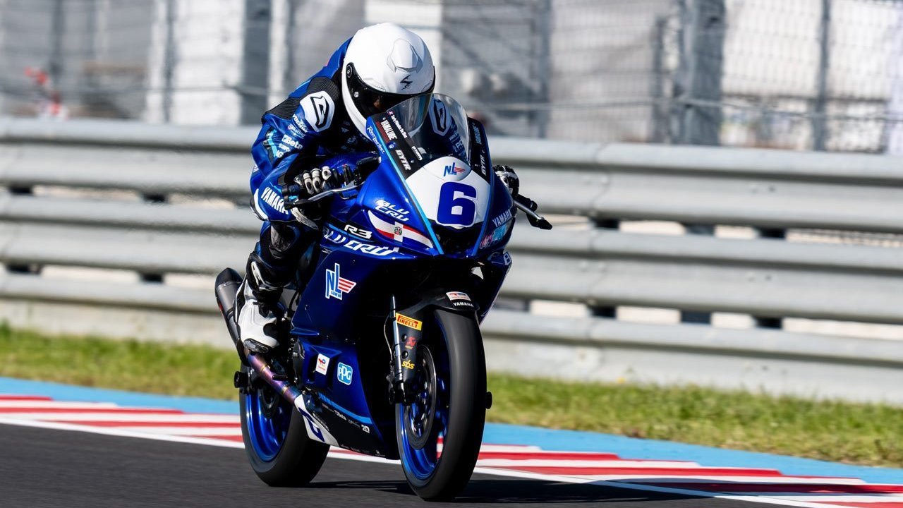 Hasil Race 2 R3 BLU CRU World Cup Hungaria 2026: Xarly Mendez Menang, Kalahkan Angelo Mottola