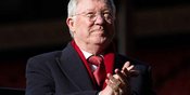 Michael Carrick Terguncang Dengar Kabar Sir Alex Ferguson Dilarikan ke Rumah Sakit Jelang Laga MU vs Liverpool Michael Carrick Terguncang Dengar Kabar Sir Alex Ferguson Dilarikan ke Rumah Sakit Jelang Laga MU vs Liverpool