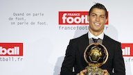 Terlalu Disiplin! Cristiano Ronaldo Minta Latihan Ekstra Hanya Gara-gara Segelas Sampanye Terlalu Disiplin! Cristiano Ronaldo Minta Latihan Ekstra Hanya Gara-gara Segelas Sampanye