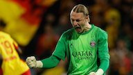 Rahasia Taktik Jenius di Balik Kebiasaan Kiper PSG Membuang Bola ke Luar Lapangan Rahasia Taktik Jenius di Balik Kebiasaan Kiper PSG Membuang Bola ke Luar Lapangan