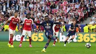 Ini Alasan Ousmane Dembele Ambil Penalti dengan Kaki Kanan
