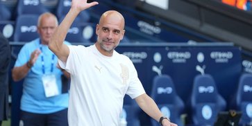 Manchester City Lelang Isi Kantor Pep Guardiola, dari Lampu Meja hingga Cangkir Kopi Manchester City Lelang Isi Kantor Pep Guardiola, dari Lampu Meja hingga Cangkir Kopi