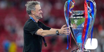 UEFA Super Cup: 5 Duel Luis Enrique vs Unai Emery yang Penuh Drama