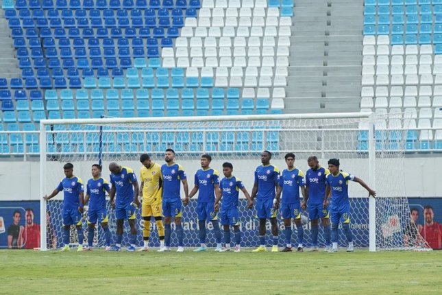 Persib vs Arema FC Buka Turnamen, Seluruh Laga Disiarkan Langsung Persib vs Arema FC Buka Turnamen, Seluruh Laga Disiarkan Langsung