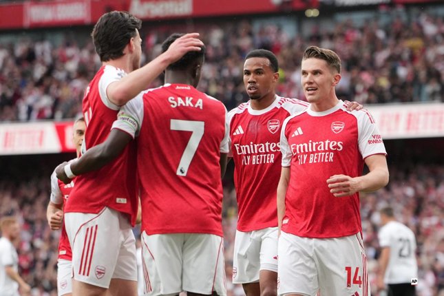 5. Arsenal Kembali Memegang Kendali 5. Arsenal Kembali Memegang Kendali