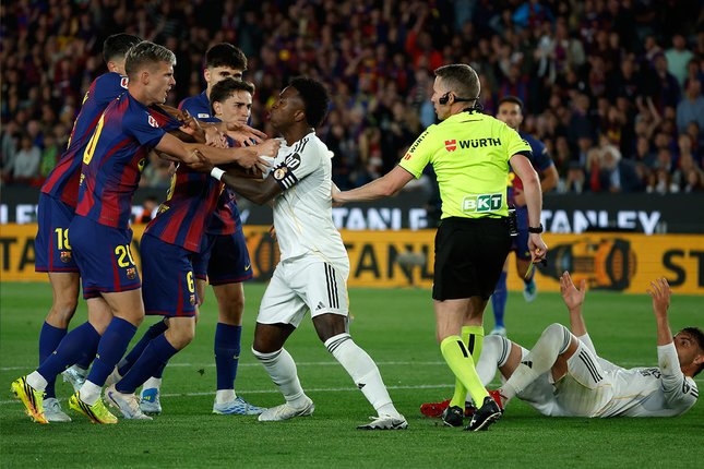 Kata Gavi Soal Perselisihan Dengan Vinicius