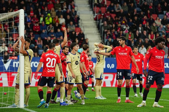 Babak Pertama Osasuna vs Barcelona