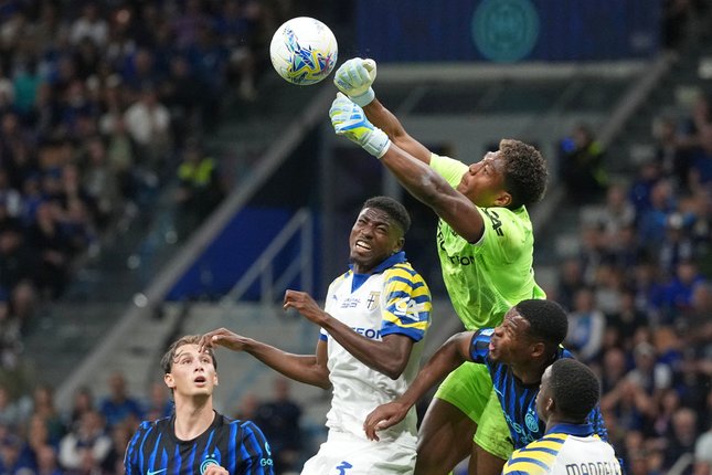Zion Suzuki dan Itakura Jadi Benteng Pertahanan