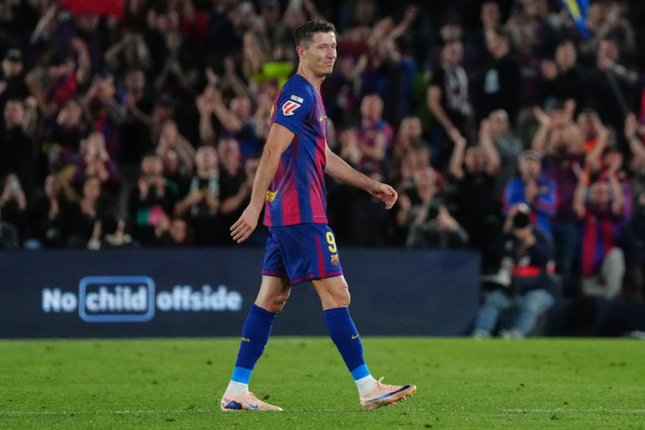 Kepergian Lewandowski Tinggalkan Luka Besar di Barcelona Kepergian Lewandowski Tinggalkan Luka Besar di Barcelona