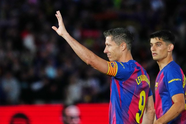 Barcelona Catat Musim Kandang Sempurna