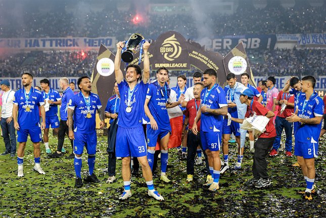 Kerja Sama Jadi Fondasi Kesuksesan Persib Kerja Sama Jadi Fondasi Kesuksesan Persib
