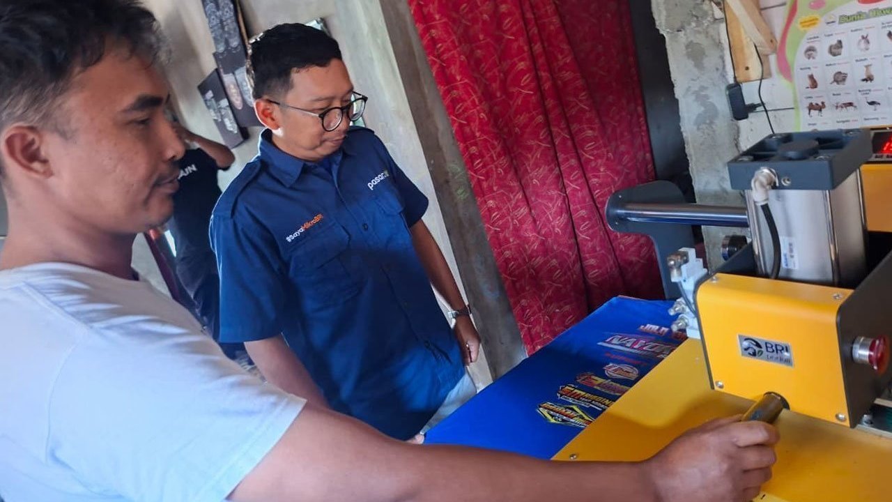 Dorong Kemandirian Ekonomi Anak Muda, BRI Kucurkan Bantuan Rp82 Juta untuk KUBE Risqiprint Dorong Kemandirian Ekonomi Anak Muda, BRI Kucurkan Bantuan Rp82 Juta untuk KUBE Risqiprint