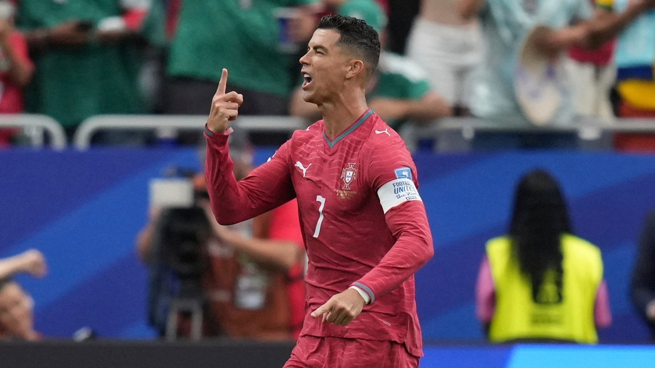 Cristiano Ronaldo Cetak Sejarah di Piala Dunia 2026, Ukir Dua Rekor Sekaligus Bersama Portugal Cristiano Ronaldo Cetak Sejarah di Piala Dunia 2026, Ukir Dua Rekor Sekaligus Bersama Portugal