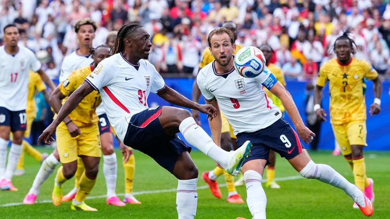 Ditahan Ghana, Eberechi Eze Minta Inggris Abaikan Kritik