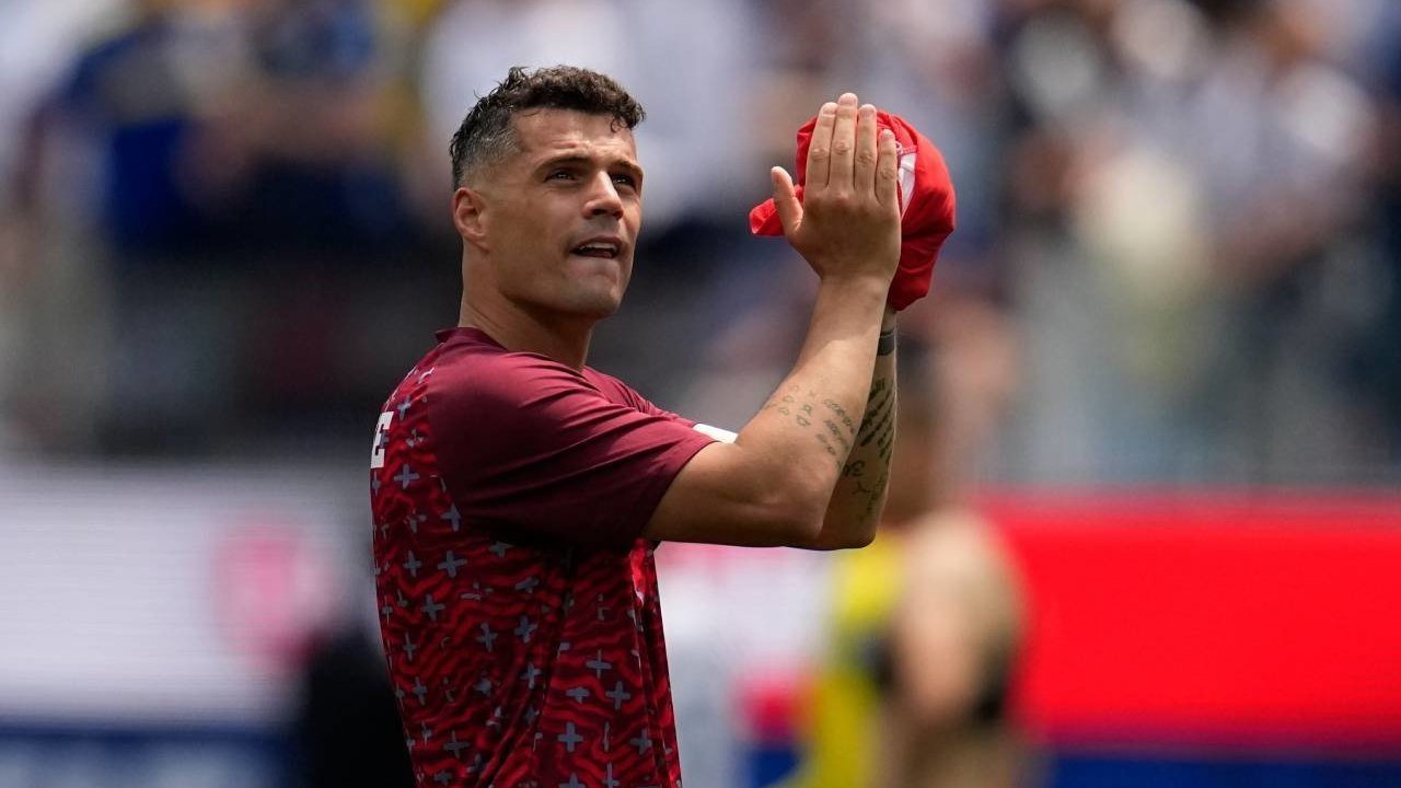 Sunderland Tolak Tawaran Chelsea untuk Granit Xhaka Sunderland Tolak Tawaran Chelsea untuk Granit Xhaka