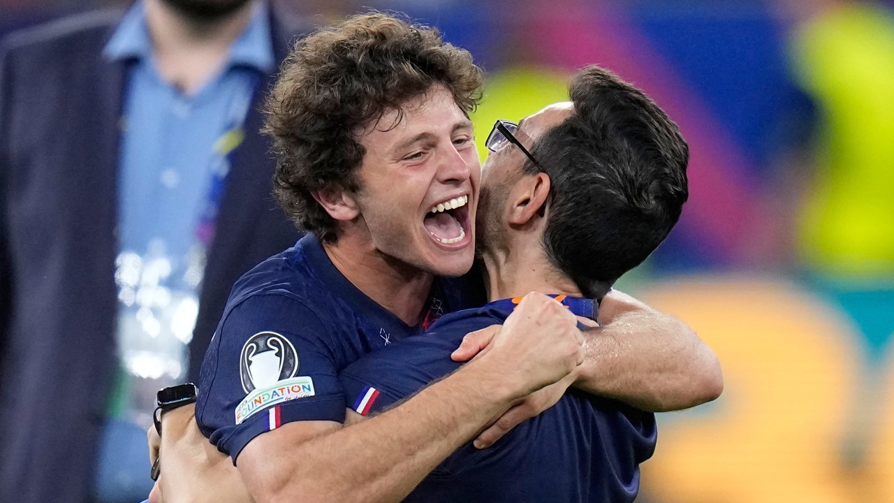 Joao Neves Sindir Arsenal Usai PSG Juara Liga Champions: Hanya Kami yang Ingin Bermain Joao Neves Sindir Arsenal Usai PSG Juara Liga Champions: Hanya Kami yang Ingin Bermain