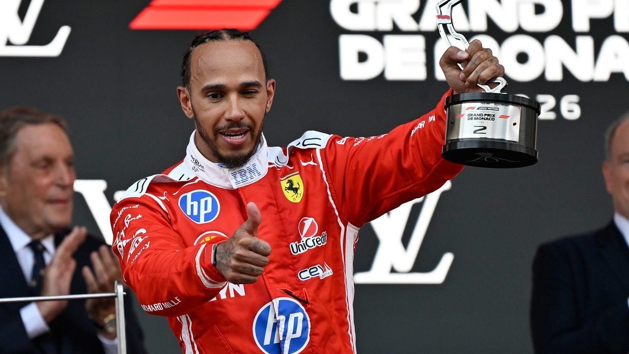 Lewis Hamilton Sebut PR Ferrari Masih Menumpuk Meski Naik Podium di Formula 1 GP Monako 2026 Lewis Hamilton Sebut PR Ferrari Masih Menumpuk Meski Naik Podium di Formula 1 GP Monako 2026