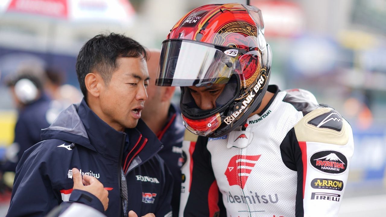 Mario Aji Beberkan Detail Cedera Lehernya, Target Balapan Lagi di Moto2 Jerman 2026