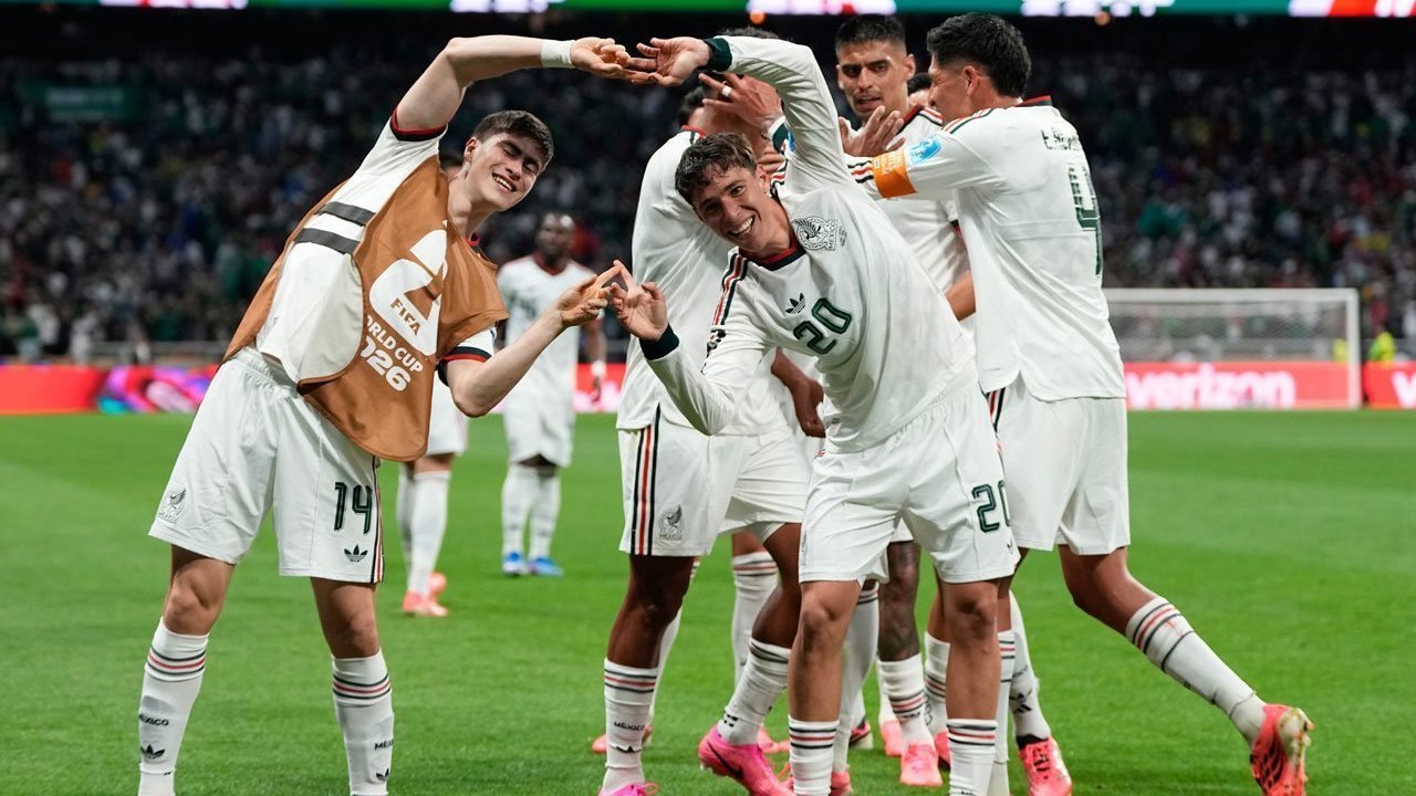 Hasil Ceko vs Meksiko: El Tri Sempurna di Fase Grup, Lolos Babak 32 Besar! Hasil Ceko vs Meksiko: El Tri Sempurna di Fase Grup, Lolos Babak 32 Besar!