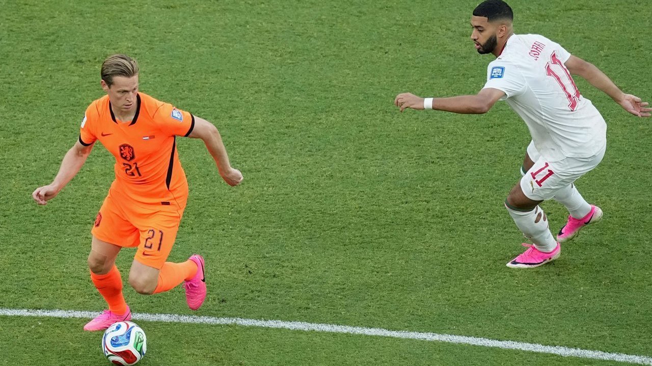 Barcelona Bawa Ter Stegen dan De Jong ke Inggris, Ternyata Ada Alasan Khusus Barcelona Bawa Ter Stegen dan De Jong ke Inggris, Ternyata Ada Alasan Khusus