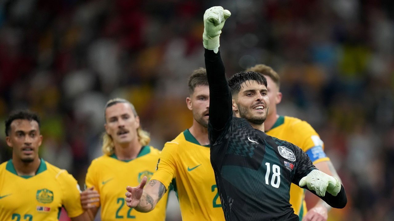 Patrick Beach, Debutan 22 Tahun yang Jadi Tembok Australia Saat Tumbangkan Turki di Piala Dunia 2026 Patrick Beach, Debutan 22 Tahun yang Jadi Tembok Australia Saat Tumbangkan Turki di Piala Dunia 2026