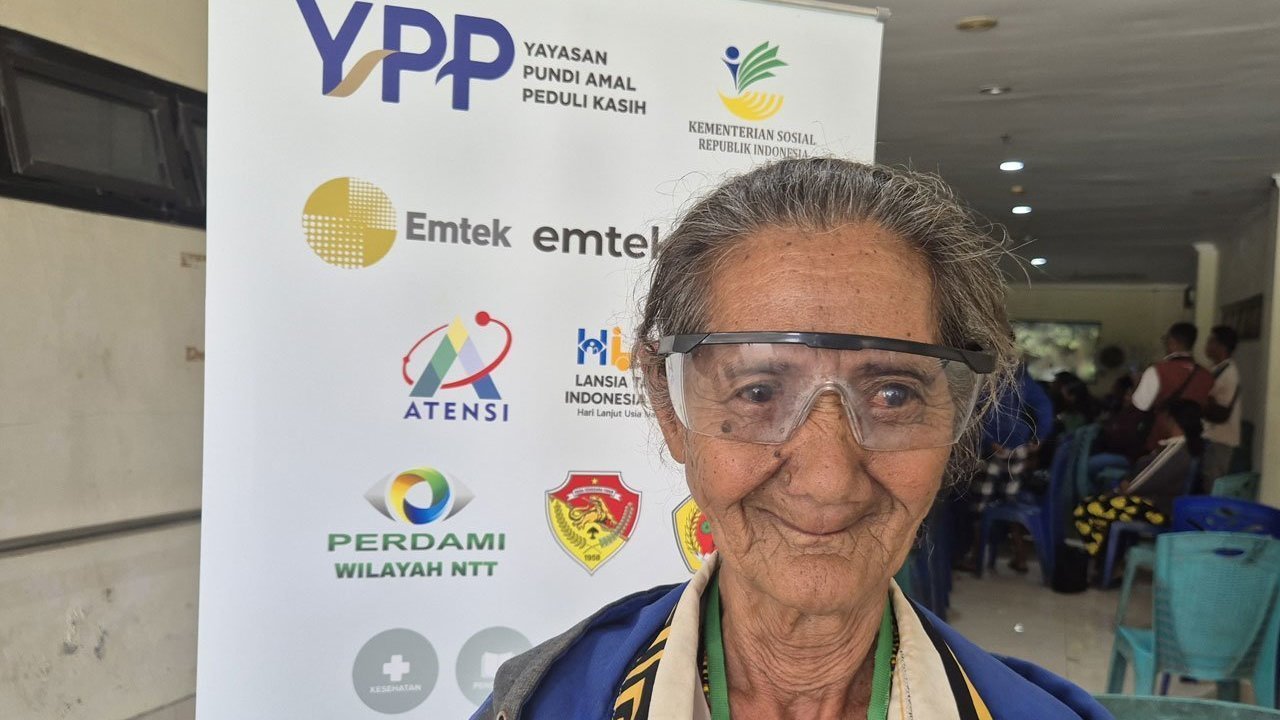 Kembali Melihat dengan Jelas, Puluhan Lansia NTT Rasakan Manfaat Operasi Katarak Gratis dari Yayasan Pundi Amal Peduli Kasih Kembali Melihat dengan Jelas, Puluhan Lansia NTT Rasakan Manfaat Operasi Katarak Gratis dari Yayasan Pundi Amal Peduli Kasih