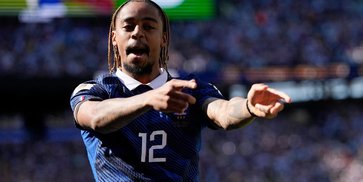 Bradley Barcola Terbuka Gabung Liverpool, PSG Pasang Harga Fantastis Rp 3,3 Triliun Bradley Barcola Terbuka Gabung Liverpool, PSG Pasang Harga Fantastis Rp 3,3 Triliun