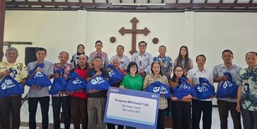 BRI Region 13 Malang Salurkan 125 Paket Sembako Melalui Majelis Agung GKJW BRI Region 13 Malang Salurkan 125 Paket Sembako Melalui Majelis Agung GKJW