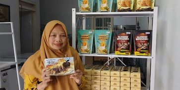 Dari Kue Pengajian hingga Pasar Internasional, Kisah Ismi Darmawan Merintis Fairuziba Bolen Malang