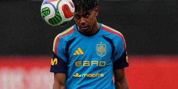 Mengapa Lamine Yamal Tidak Pakai Nomor 10 di Timnas Spanyol? Ini Alasannya